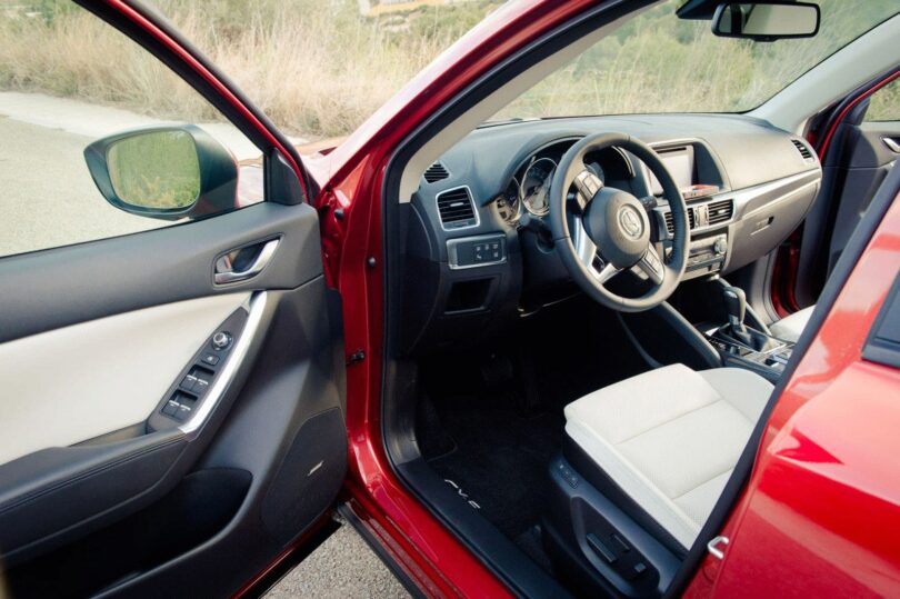 2015 Mazda CX-5 Skyactiv-D 150 AWD - Einstieg Fahrerseite