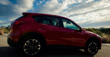 2015 Mazda CX-5 Skyactiv-D 150 AWD - Seitenansicht in der Sonne