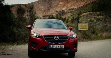 2015 Mazda CX-5 Skyactiv-D 150 AWD - Front vor Steinbruch