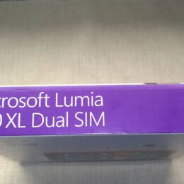 Box Lumia 640XL Seite 1