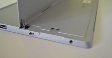 MicroSD-Slot Microsoft Surface 3