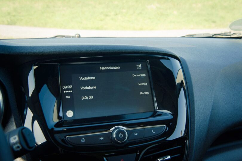 Infotainment-System - 2015 Opel KARL