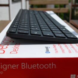 Microsoft Designer Bluetooth Desktop - Tastatur von der Seite