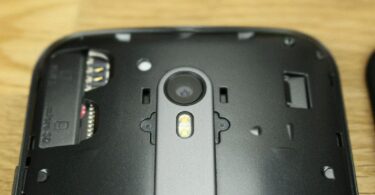 Motorola Moto G 2015: offene Rückseite