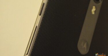Motorola Moto X Pure Edition von der Seite