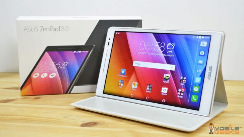 ASUS ZenPad 8.0 mit Audio Cover und Verpackung
