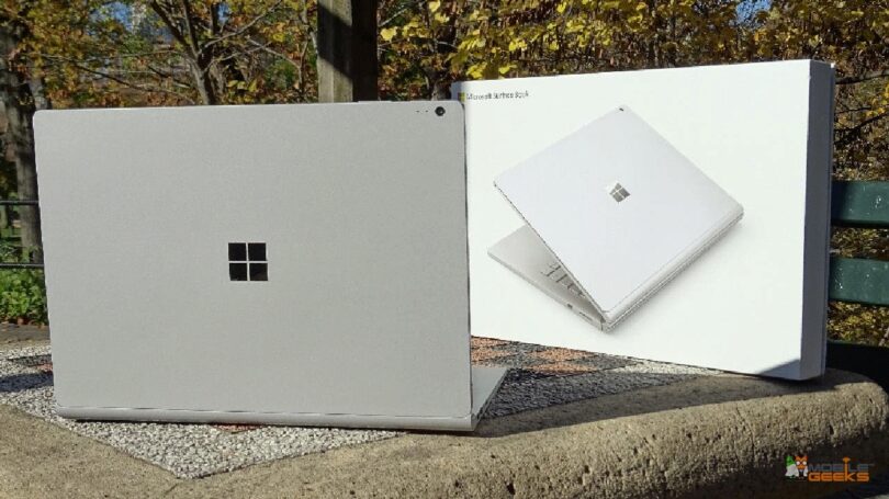 Microsoft Surface Book Rückseite und Karton