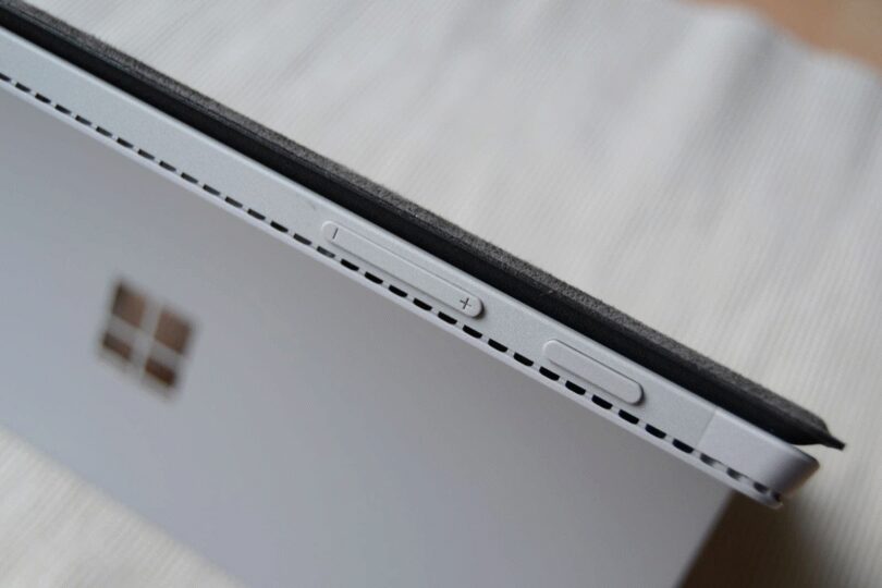 Surface Pro 4 - Anordnung der Knöpfe