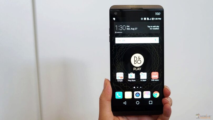 LG V20 von vorne