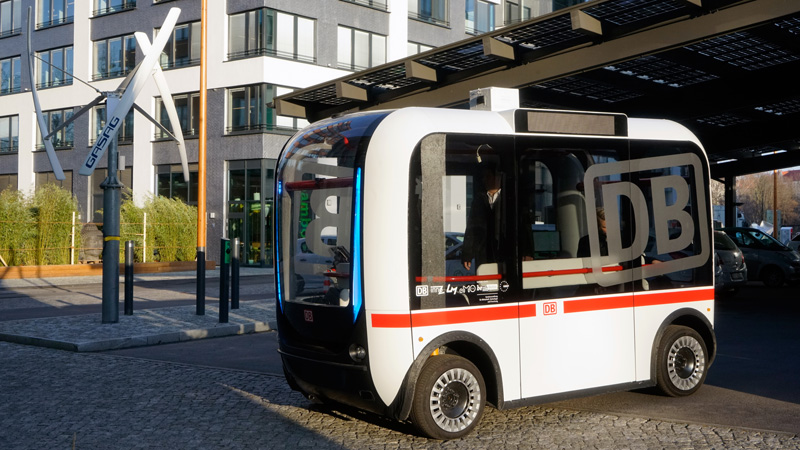 Autonomer Berliner Mini-Bus der DB. Bild: Deutsche Bahn AG / Volker Emersleben