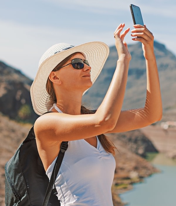 Frau Internet Urlaub