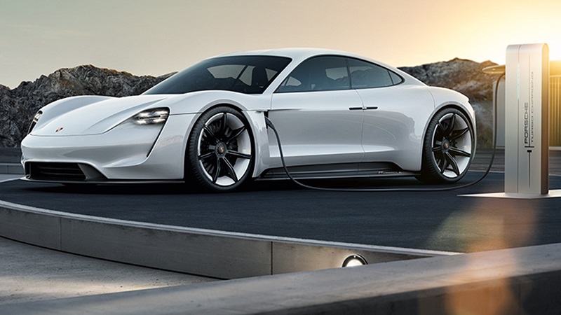 Porsche Mission E Ladestation