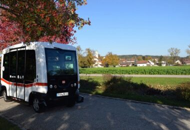 autonomer Bus, Deutsche Bahn, selbstfahrendes Auto, DB