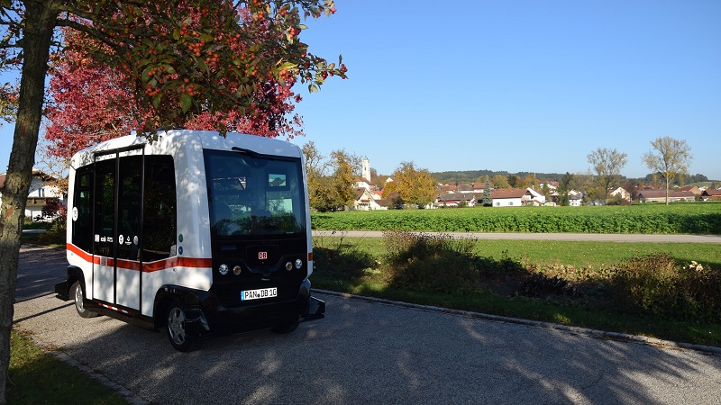 autonomer Bus, Deutsche Bahn, selbstfahrendes Auto, DB