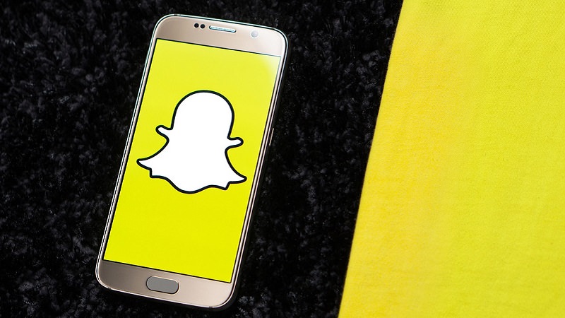 Snap, Snapchat, Messenger, Programmatic