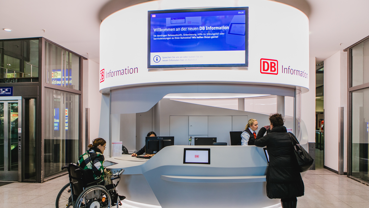 Die neue DB-Information soll es allen recht machen. (Foto: Deutsche Bahn)