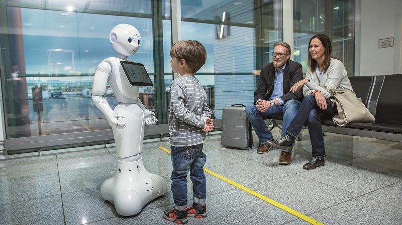 Josie Pepper Roboter Flughafen München