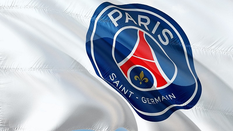 Paris, Paris Saint-Germain, Fahne, Logo, Social-Media-Post