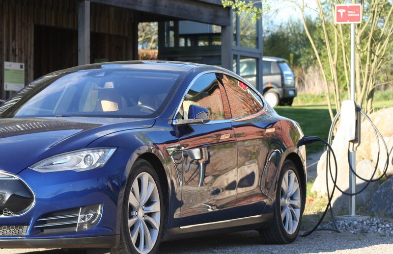Ladestation Tesla Supercharger Janbecks Fairhaus