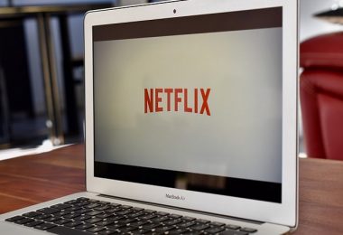 Netflix, Laptop, Netflix-Logo, Netflix im März