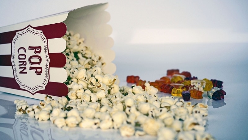 Popcorn, Gummibärchen, Kino, Netflix im April