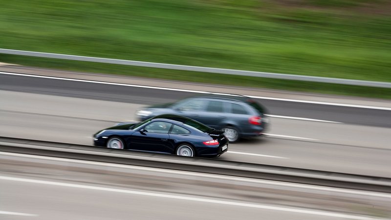 Autobahn, Geschwindigkeit, Tempolimit