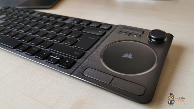 Corsair K83 Wireless Keyboard Kabellose Tastatur Wohnzimmer iCue Test