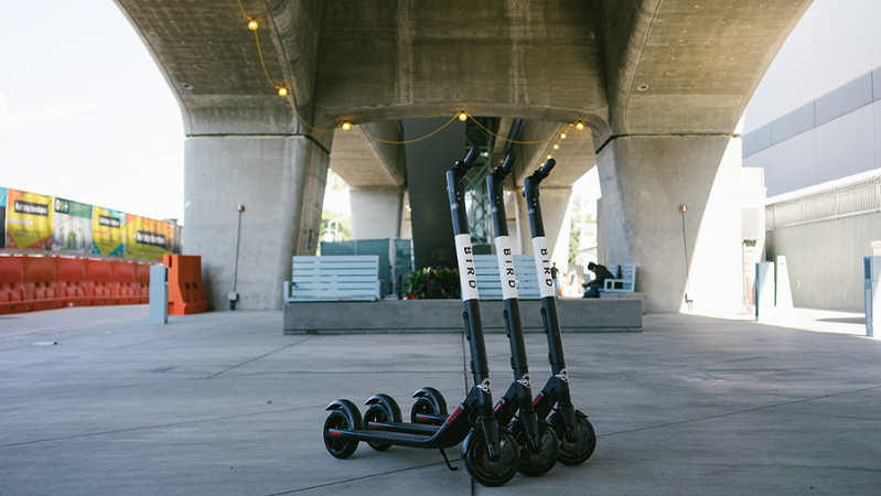 E-Scooter, E-Roller, Bird, Scooter-Sharing