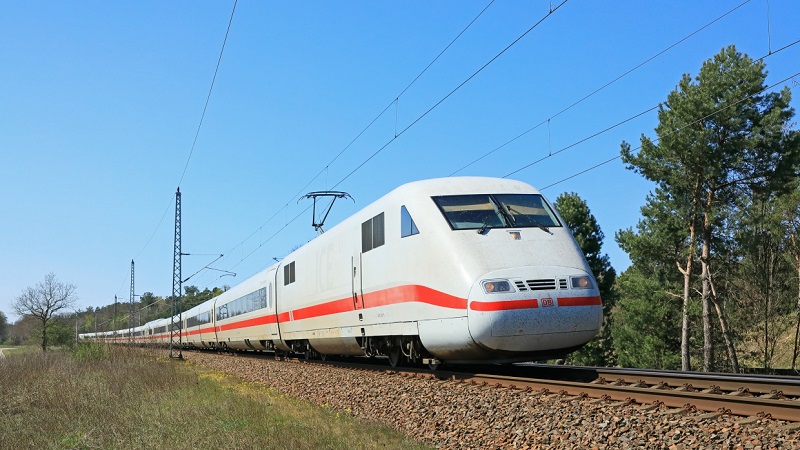 Zug, ICE, Bahnfahren