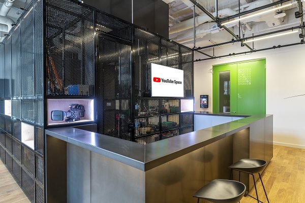 YouTube Space, Youtube Space Berlin, YouTube-Zentrale