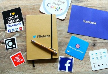 Social Media, Notizbuch, Postkarte, Sticker, B2B Social Media Marketing