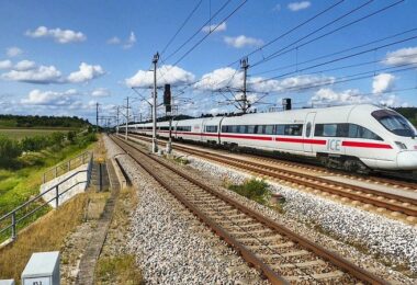 Deutsche Bahn, ICE, Zug, Fernverkehr, beliebteste Arbeitgeber