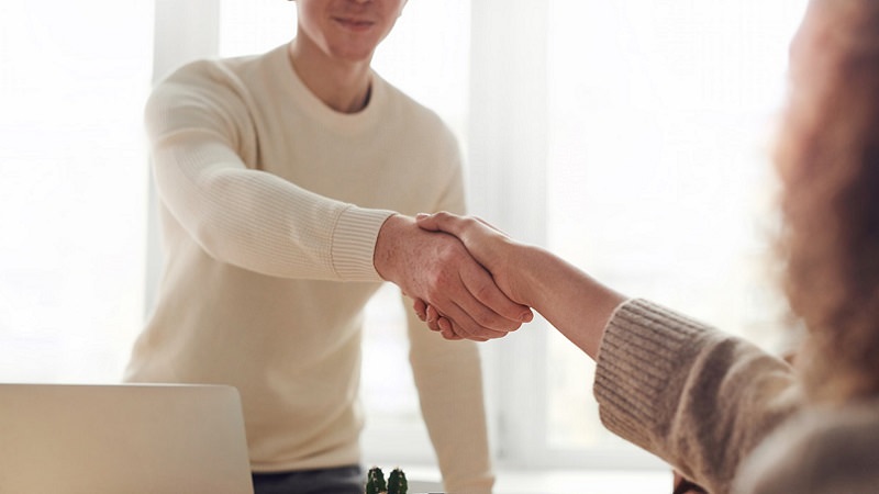 Vorstellungsgespräch, Bewerbungsgespräch, Bewerbung, Handschlag, Handshake