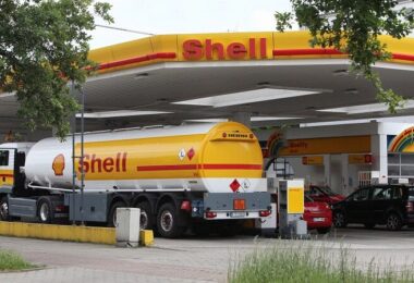 Shell Tankstelle, Diesel, Benzin, tanken