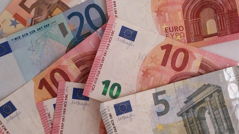 Geldscheine, Geld, Euro, Euros, Bürgschaft