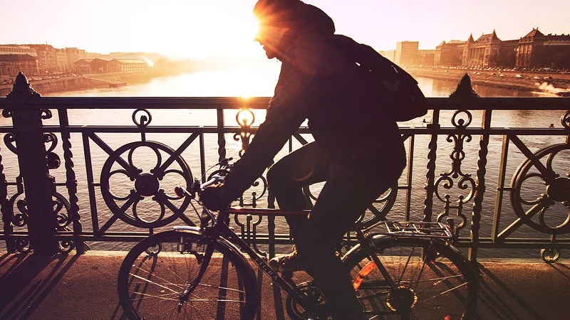 Fahrrad, Fahrradfahrer, Brücke