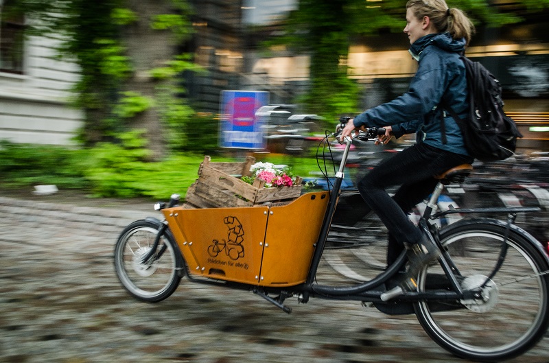 Lastenrad Oldenburg, Frau, Fahrrad, Rädchen für alles, einkaufen