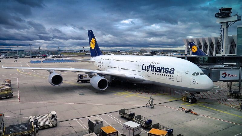 Lufthansa, Airbus A380, Airline, Flugzeug, Flughafen, DAX-Verlierer