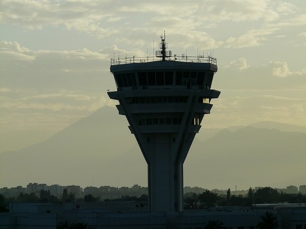 Tower, Flughafen