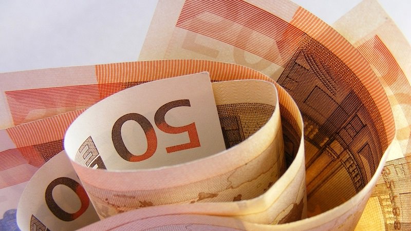 Geld, Gehalt, Einkommen, Geldscheine, höchstes Gehalt