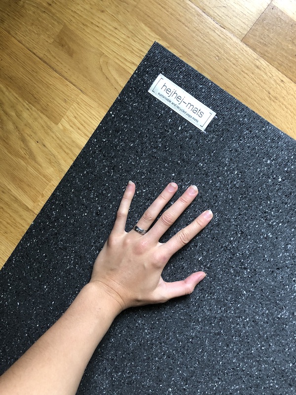 Yoga im Home Office, Hejhej-Mat