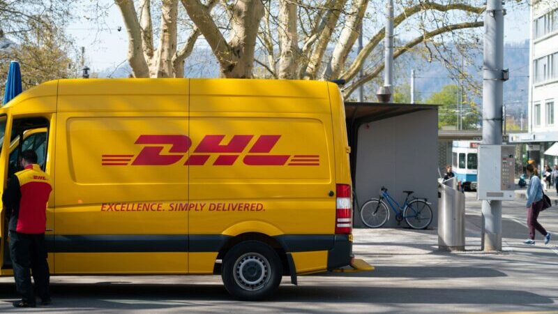 DHL, Postwagen, Deutsche Post DHL, Lockdown-Gewinner