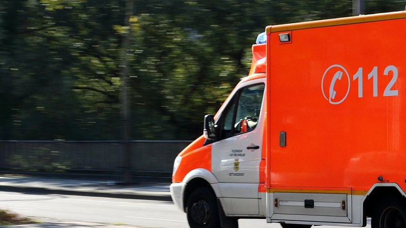 Krankenwagen, Notarzt, Unfall, Rettungswagen, Handlungsfähigkeit