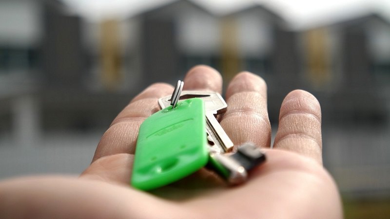 Schlüssel, Wohnungsübergabe, Hausschlüssel, Wohnungsschlüssel, Wohnung mieten