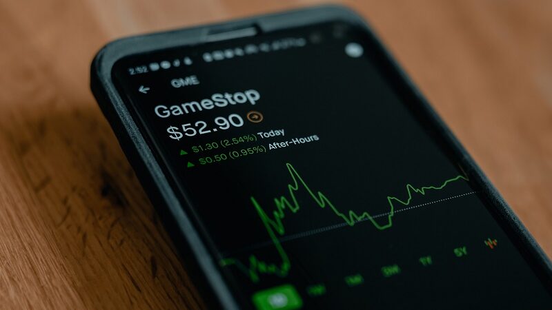 Smartphone, Gamestop, Aktie, Börse, Reddit