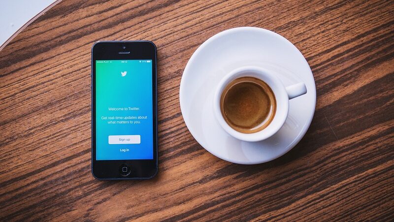 Twitter, Smartphone, Kaffee, Social Media