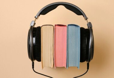 Hörbuch, Kopfhörer, Bücher, beliebteste Hörbücher, beliebteste Hörbuch-Genres
