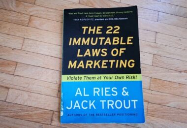 22 unumstößliche Gebote im Marketing, Buch, Rezension, Al Ries, Jack Trout