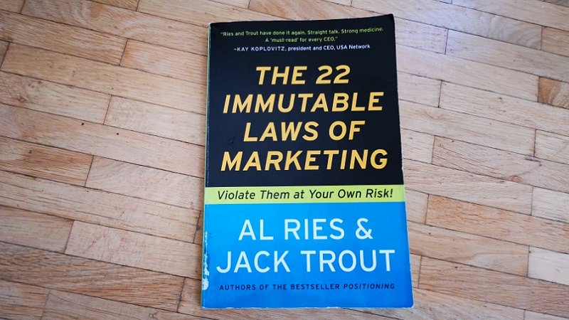 22 unumstößliche Gebote im Marketing, Buch, Rezension, Al Ries, Jack Trout