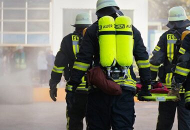 Feuerwehr, Feuerwehreinsatz, Feuer, Brand, Überschwemmung, Einsatzkräfte, Cell Broadcast